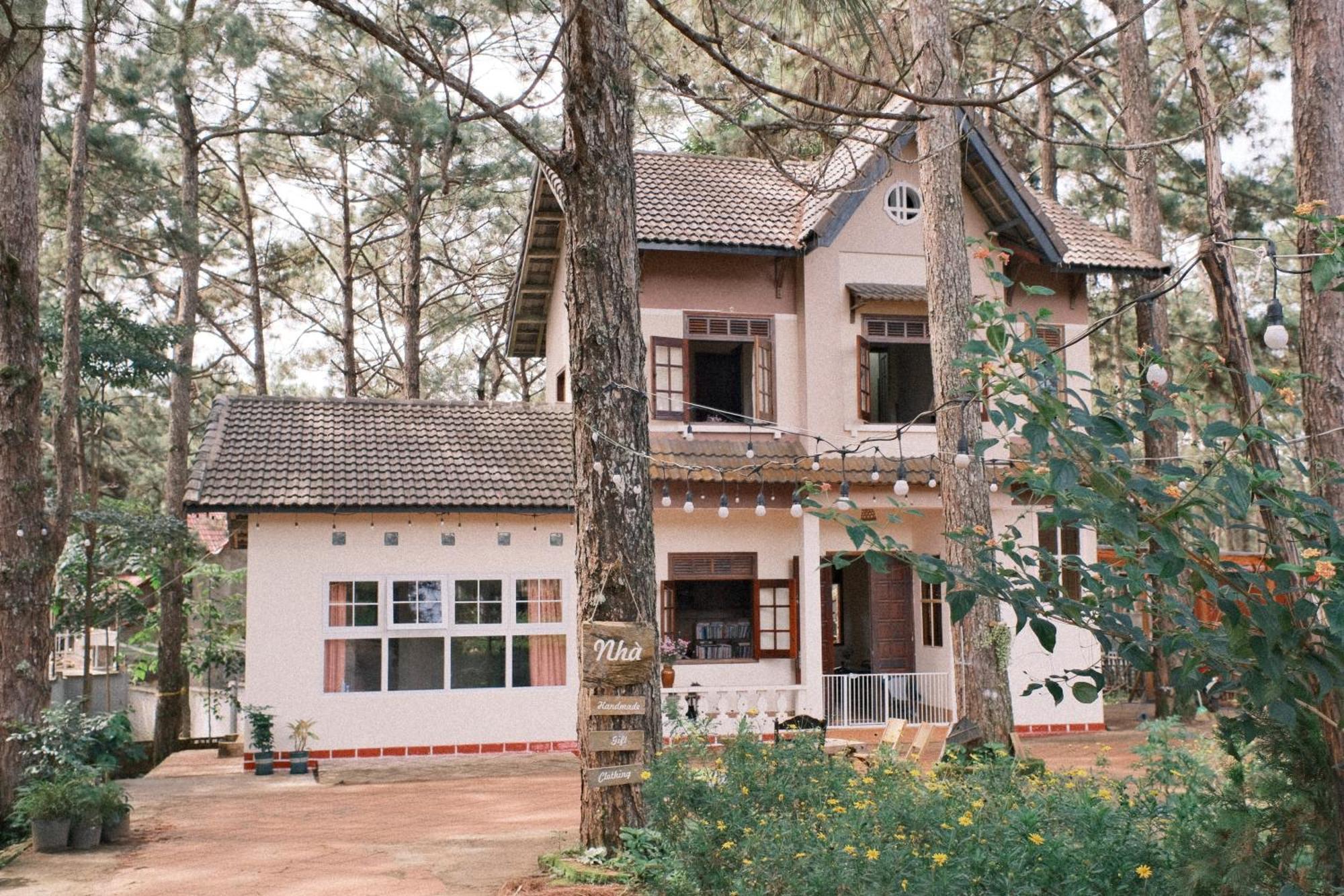Tron Homestay Kon Von Kla Exterior photo